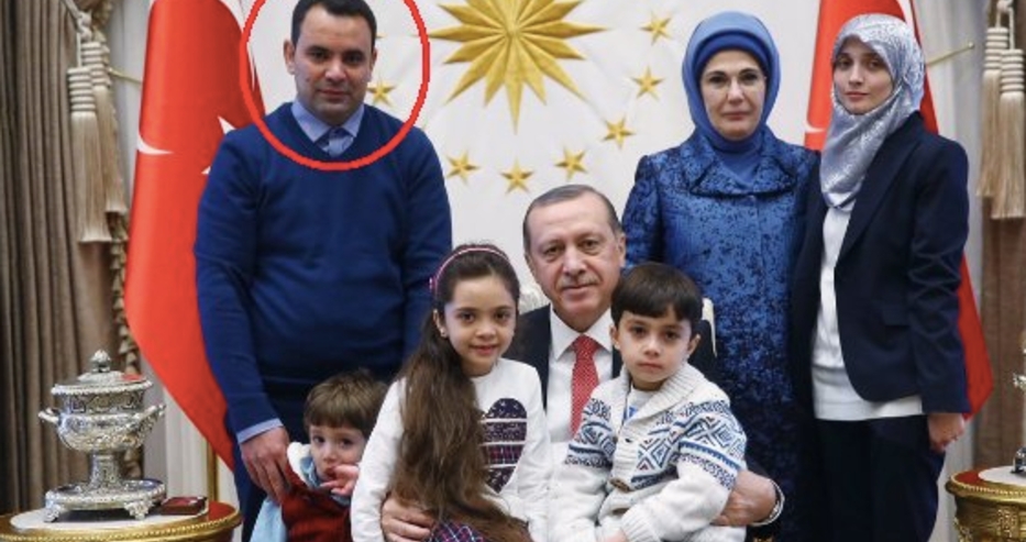 Разкритие! Таткото на срещналото се с Ердоган момиче се оказа сирийски бунтовник (СНИМКИ)
