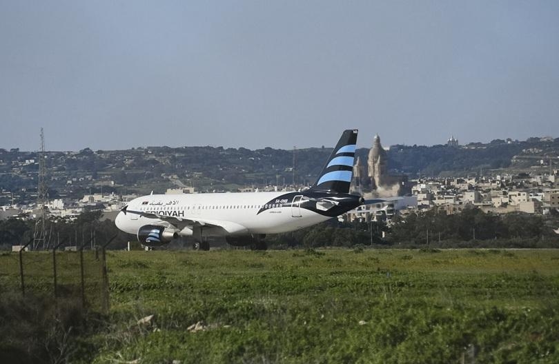 Щастлива развръзка за пътниците от отвлечения самолет в Малта