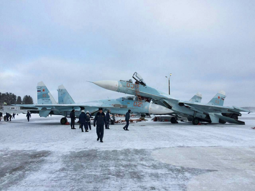 Два руски изтребителя Су-27 се сблъскали на летище (УНИКАЛНА СНИМКА)       