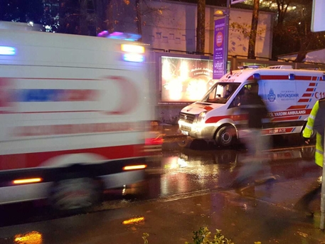 "Гардиън": Полицията е ликвидирала кървавия Дядо Коледа от нощния клуб в Истанбул