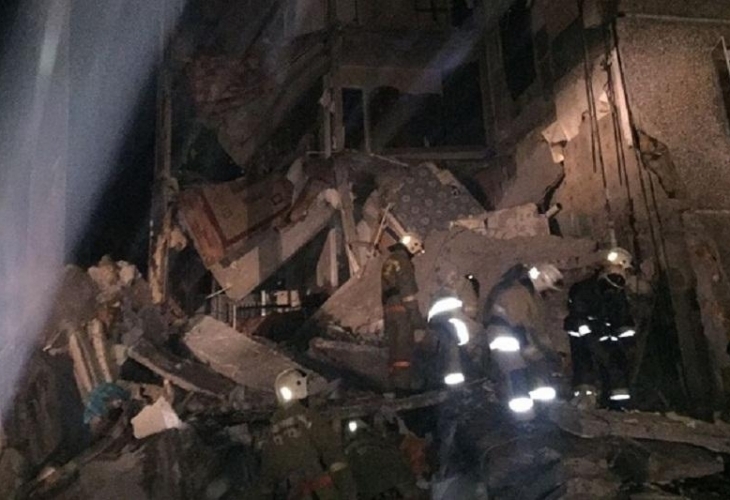 Ужасът с рухналата сграда продължава – труповете вече са девет