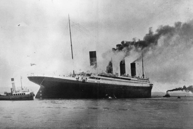 Нова версия: "Титаник" може да е потънал заради...