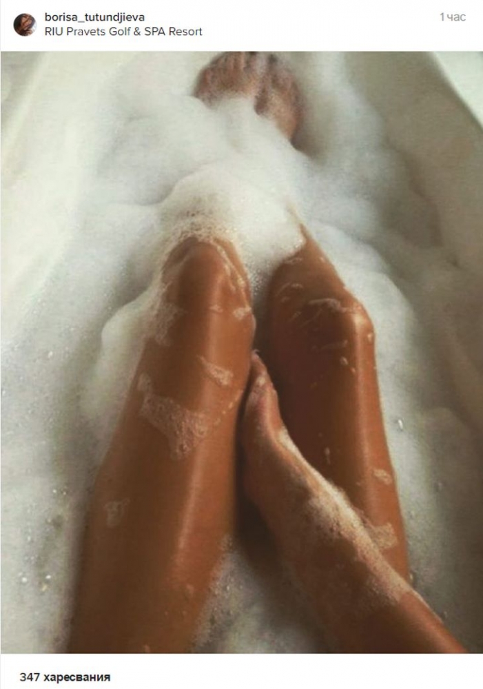 Първо в БЛИЦ! Бориса Тютюнджиева се пусна чисто гола от ваната (СНИМКА 18+)
