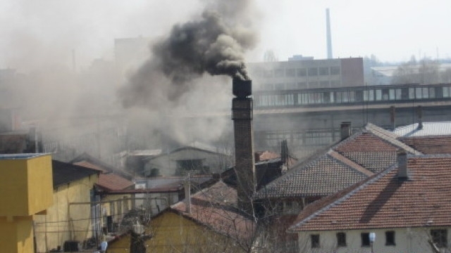 Пловдив чупи опасен рекорд! Въздуха в града под тепетата се оказва по мръсен от този в Пекин!