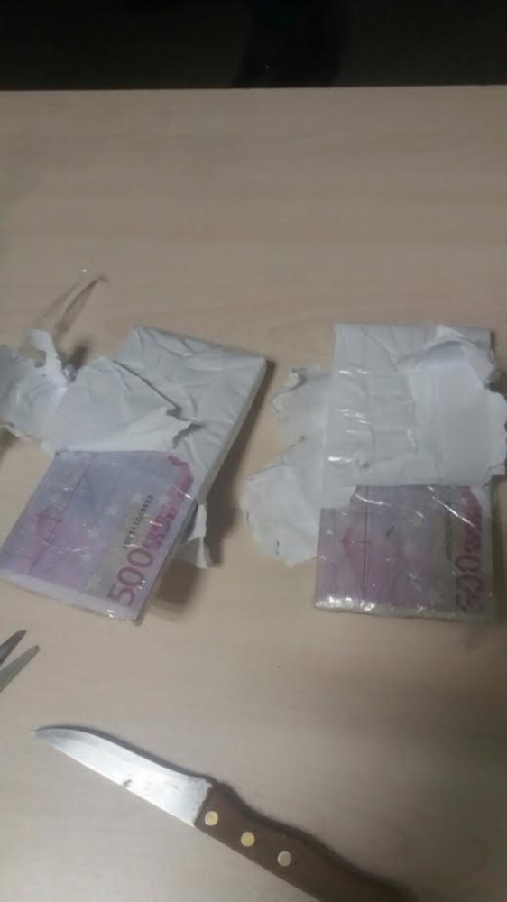 Пари за Дубай! Ето как македонец скри 107 000 евро под пуловера си (СНИМКИ)