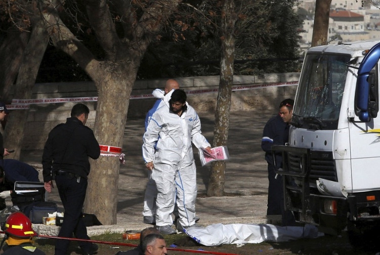 Кървави подробности от атентата в Йерусалим, терористът е застрелян! (СНИМКИ/ВИДЕО 18+)