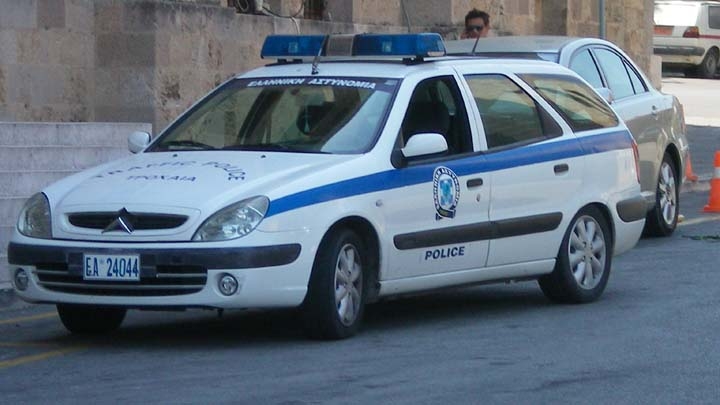 В Гърция намериха склад с оръжия в скривалището на една от най-издирваните терористки