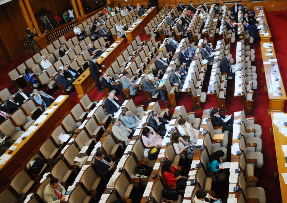 Депутатите отсвириха референдума 