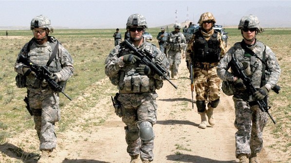 Приблизително 300 американски пехотинци се връщат в Афганистан