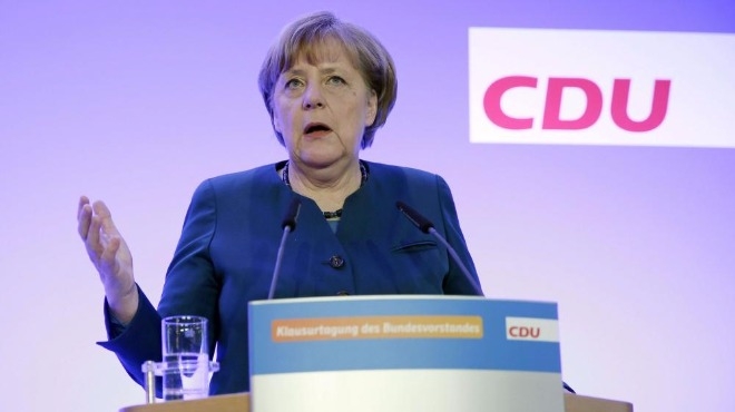 Меркел отправи послание към Тръмп: Внимавайте с тенденцията към протекционизъм! (ВИДЕО)
