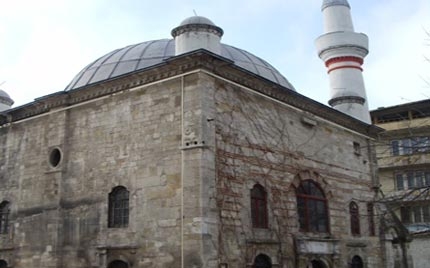 Осъдиха задочно салафит, съсипал джамиите в Разград и Силистра 