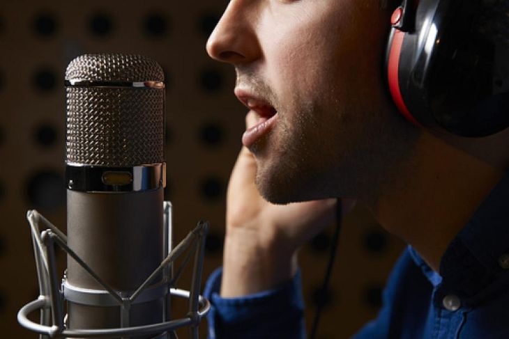 Учени установиха какво определя как звучи гласът ви