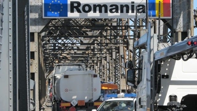 На границата с Румъния е страшно! Нито един фериботен пункт не работи