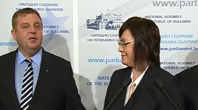 ЕКСКЛУЗИВНО в БЛИЦ! Тайна среща Корнелия Нинова - Каракачанов в кабинета на висш политик! Задава ли се нова коалиция?