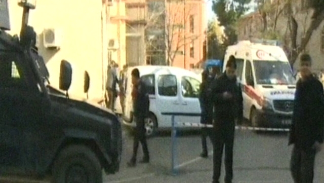 Извънредно от Истанбул! Въоръжен държи заложници в болница (СНИМКИ/ВИДЕО/НА ЖИВО)
