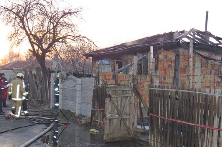 Първи СНИМКИ от трагедията с изгорялата жива жена в Бургас