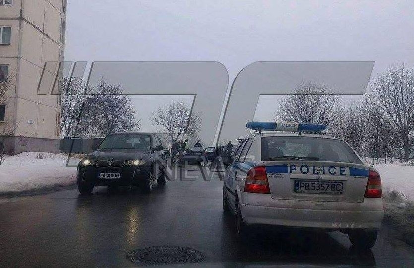 Тежка катастрофа в Пловдив! Линейка откара пострадал при автомеле (СНИМКА) 