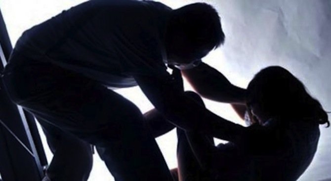 Ужасяваща статистика за бащите в България, които изнасилват децата си