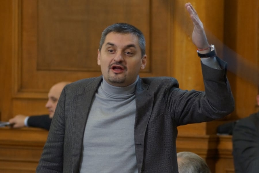 Кирил Добрев разкри пред БЛИЦ най-голямата грешка на Бойко Борисов и обясни как Радев е спечелил изборите и с гласовете на ГЕРБ!