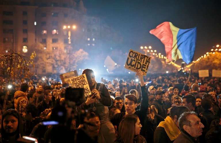 Румъния одобри антикорупционен референдум
