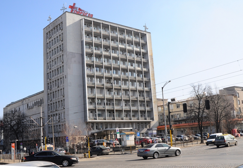 Мъж и дете изживяха истински ужас на бул. "Александър Стамболийски" в София, в болница са!