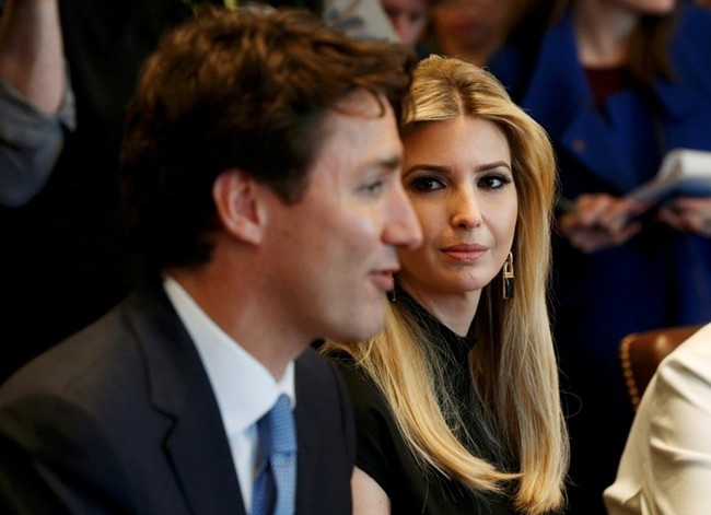 "Индипендънт": Иванка Тръмп изпи с поглед симпатичния канадски премиер (СНИМКИ)