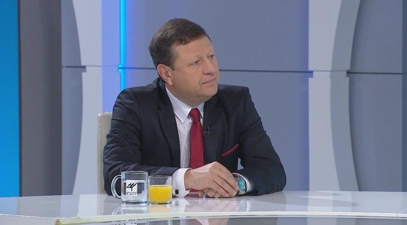Шефът на Комисия за регулиране на съобщенията обясни каква е драмата с по-скъпите есемеси на кирилица!