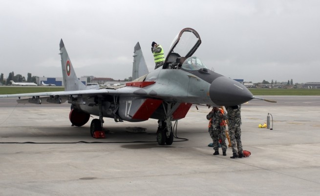 България не се е отказала от руски ремонт на МиГ-овете, въпреки саботажа на Ненчев