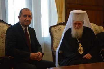 Румен Радев и патриарх Неофит проведоха важен разговор за ценностите и благоденствието! (СНИМКИ)