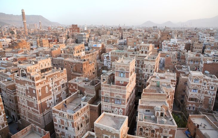 Касапница в Йемен! При удар на Саудитската коалиция загинаха 8 жени и дете!