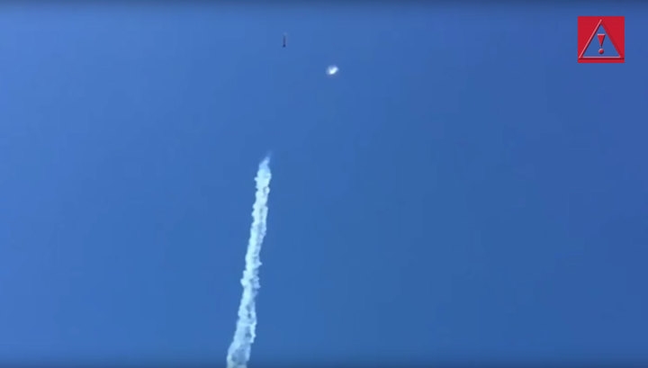 Уникално: НЛО за малко да свали военен самолет (ВИДЕО)