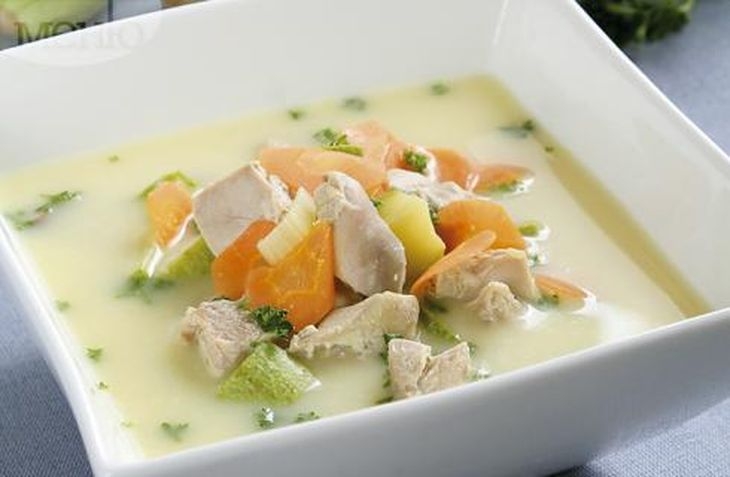 Вкусно, лесно и много полезно! Направете си тази супа от пиле със зеленчуци