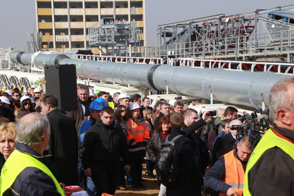 Фоторепортаж в БЛИЦ: Фандъкова стартира работата по третия лъч на метрото!