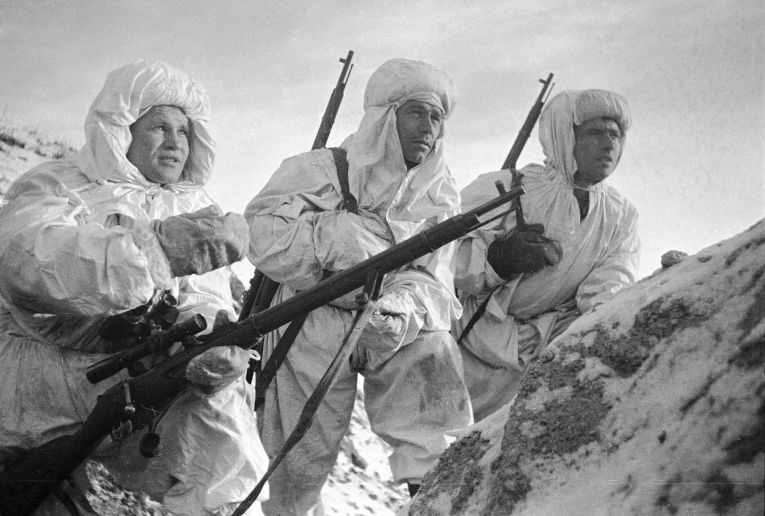 7 легендарни смъртоносни снайперисти, които историята ще помни (СНИМКИ)