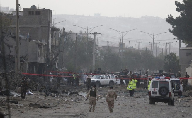 Кръв пропи Кабул: Има много загинали и ранени, а сред тях и деца