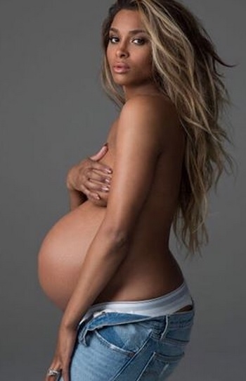 Сиара се снима гола в напреднала бременност (СНИМКИ 18+)