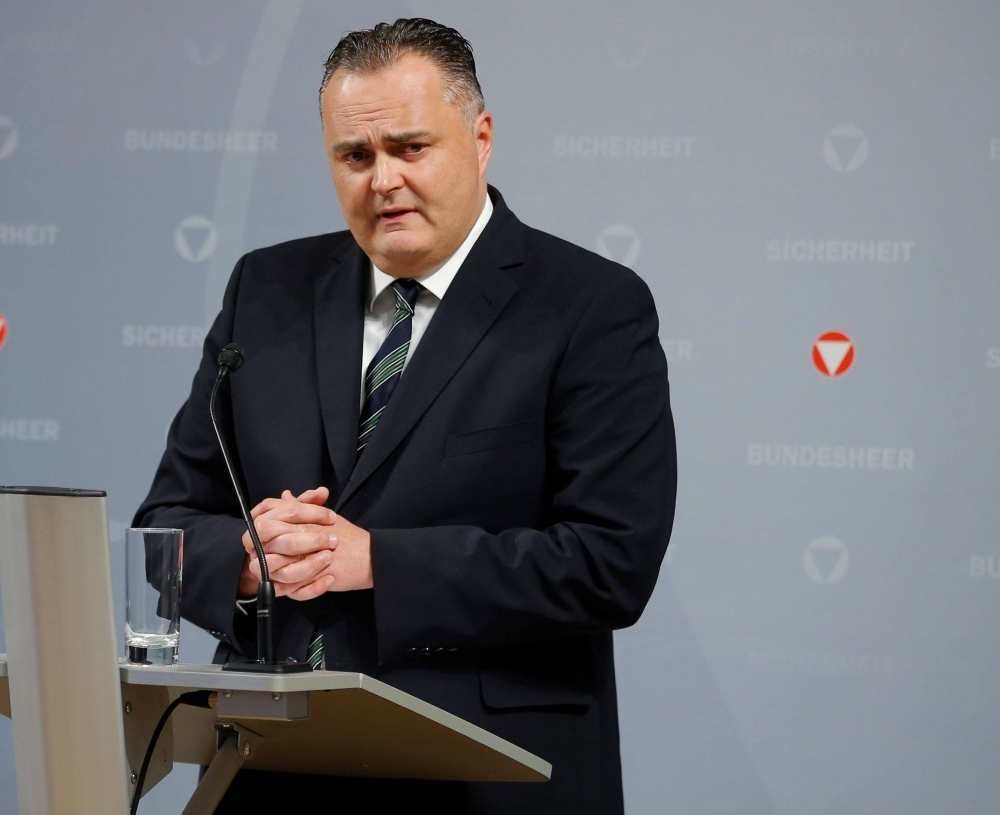Австрийски министър ни скочи остро: Трябва да затворим границите от България до Унгария 