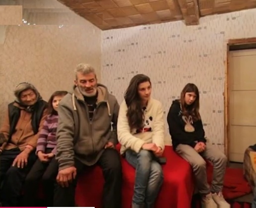 Този български баща има девет деца, няма време, за да се пребори за тях 
