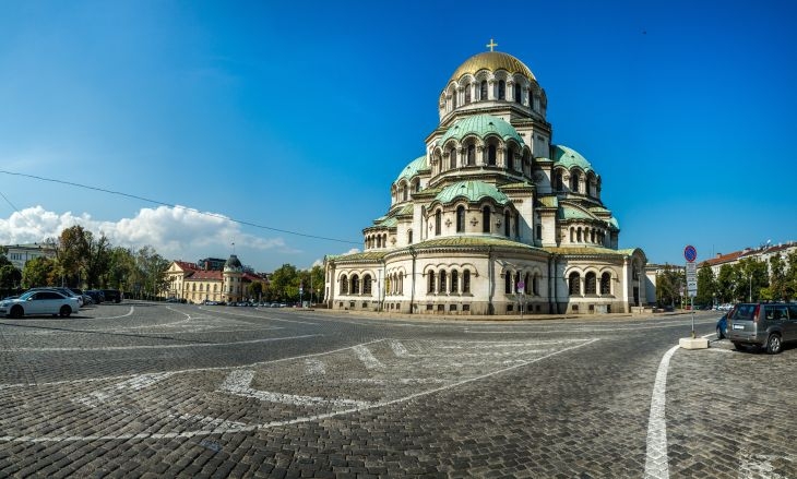 Фиркан германец направи грозна беля в храм „Св. Александър Невски”