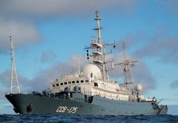 Руски разузнавателен кораб изплаши американските медии