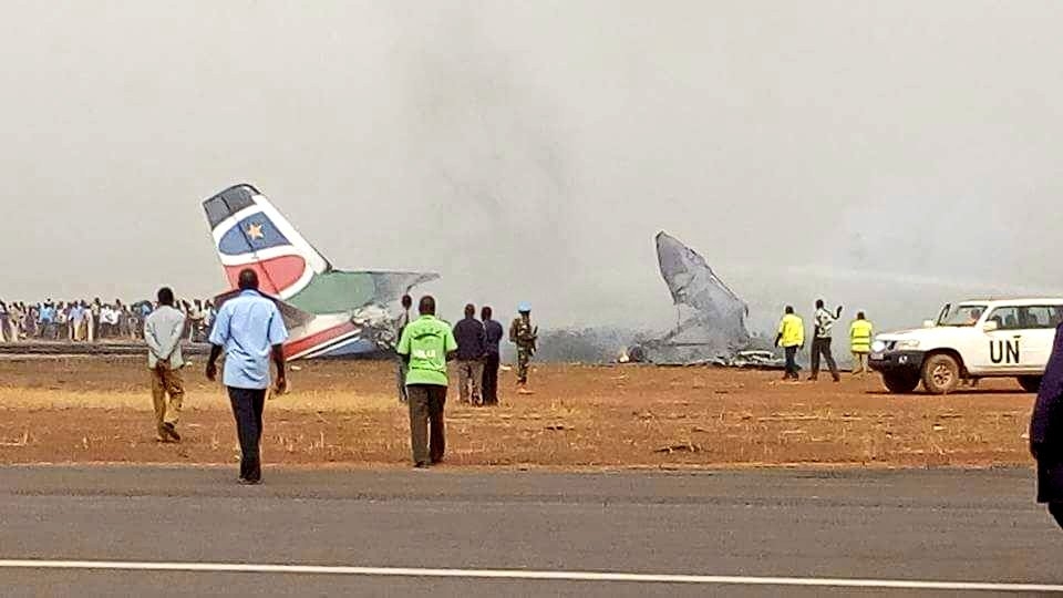 Потресаващи подробности за самолетната катастрофа, отнела живота на най-малко 35 души (СНИМКИ/ВИДЕО)