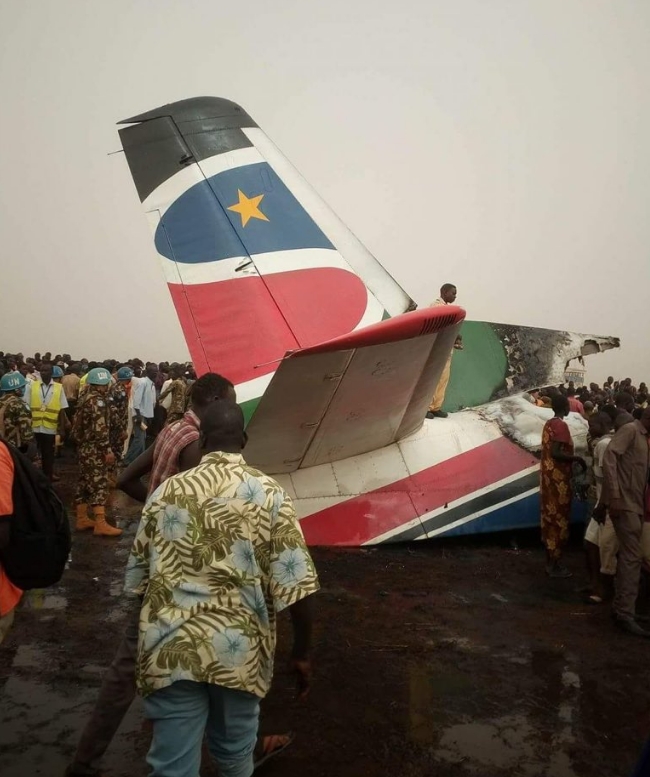 Потресаващи подробности за самолетната катастрофа, отнела живота на най-малко 35 души (СНИМКИ/ВИДЕО)