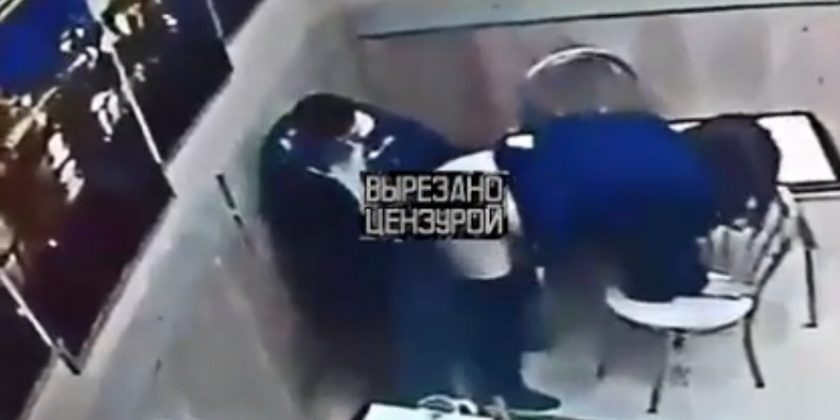 Двойка прави зверски секс пред очите на клиентите на кафене в Димитровград (ВИДЕО 18+)