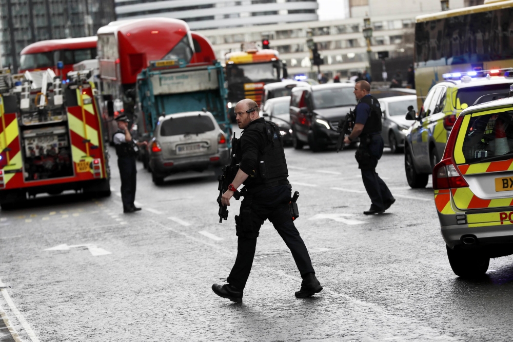 Източник от службите: Джихадистките мрежи се взривиха преди терора в Лондон, атаката прилича много на... (СНИМКИ 18+/НА ЖИВО)