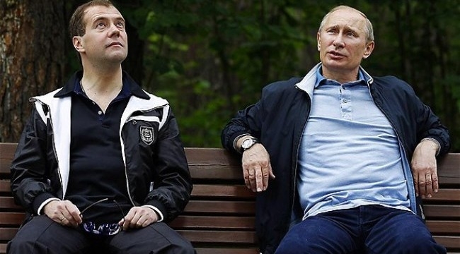 Какво става?! Мистерия със здравословното състояние на Медведев! Путин: болен е, той - здрав съм