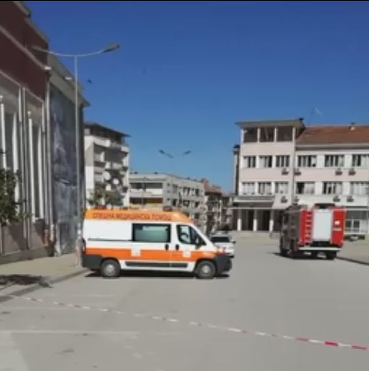 Паника в Лясковец! Сигнал за бомба отцепи района на общината