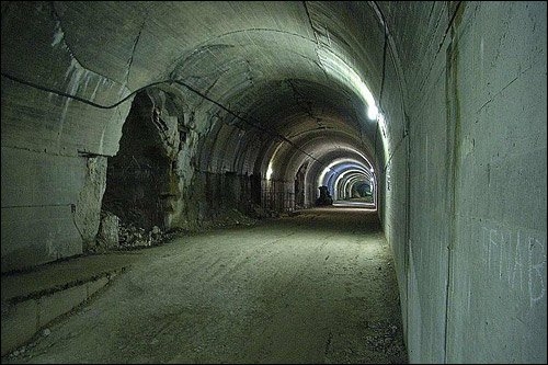 Вижте една от тайните подземни бази на нацистите (СНИМКИ)