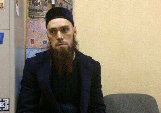 Брадатият ислямист, смразил Санкт Петербург, се оказа бивш военен и тираджия
