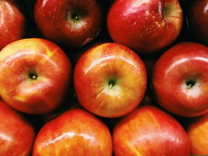 Ще останете в ступор, когато прочетете последствията от яденето на две ябълки дневно