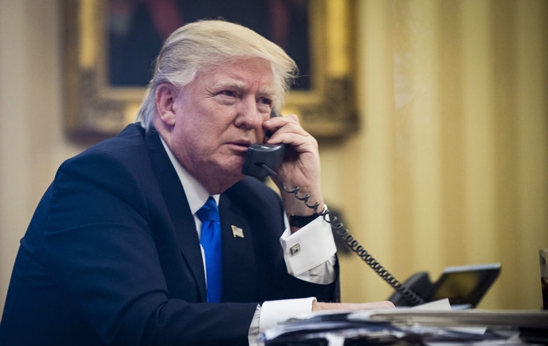 Доналд Тръмп е разговарял по телефона с Тереза Мей и с Ангела Меркел